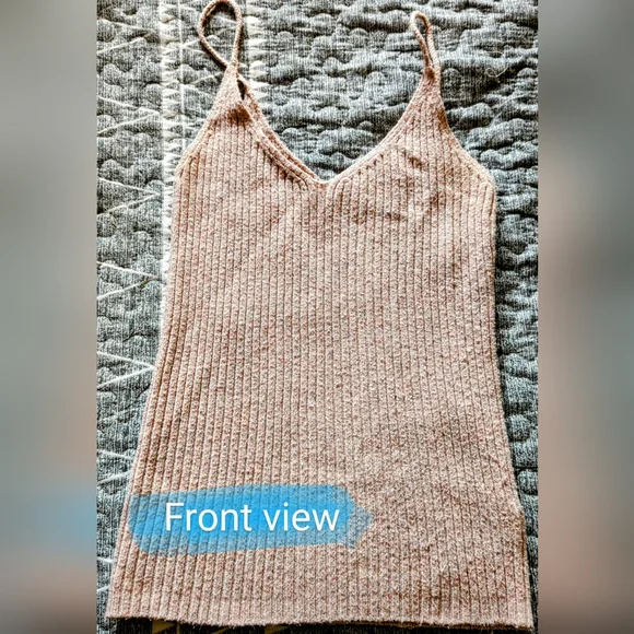 American Eagle, ribbed style, ladies tank, soft pink colour, size Med, EUC - Picture 4 of 10